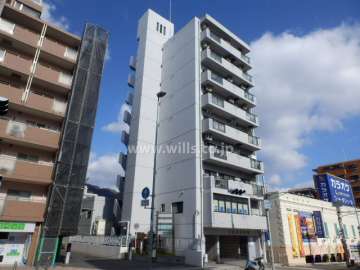 ネオハイツ本山西の外観（南西側から）