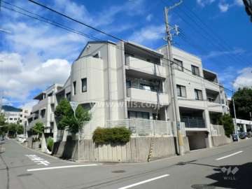 パークハイム御影大倉の外観（南西側から）