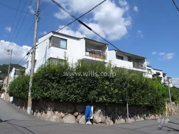 ハイライフ本山の外観（南西側から）
