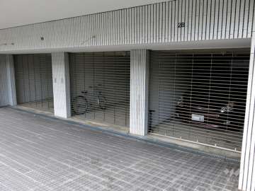 敷地内駐車場（屋内平面式）
