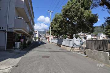 敷地東側の前面道路