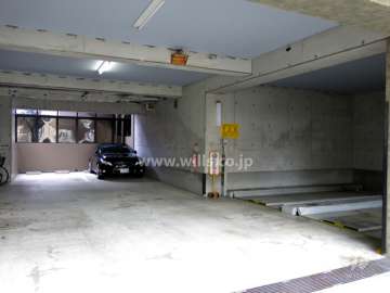 敷地内駐車場（屋内機械式）