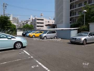 敷地内駐車場（屋外平面式）