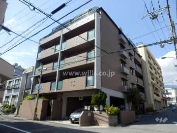 メープル神戸本山の外観（南東側から）