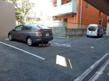 敷地内駐車場（屋外平面式）