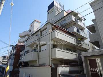 モンラヴィ本山の外観（北西側から）