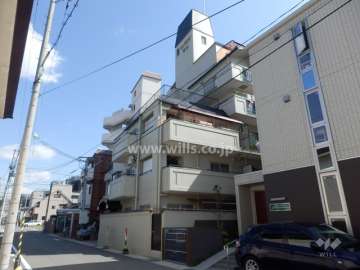 モンラヴィ本山の外観（北西側から）