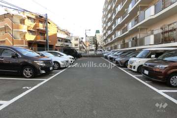 敷地内駐車場（屋外平面式）