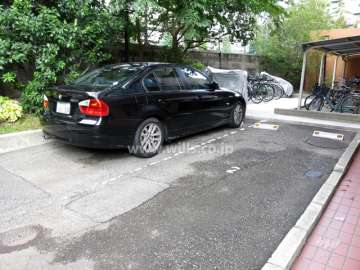 敷地内駐車場（屋外平面式）