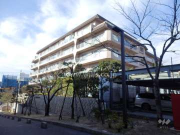 ルネ住吉川の外観（南東側から）