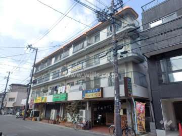 ルミエール青木の外観（南東側から）
