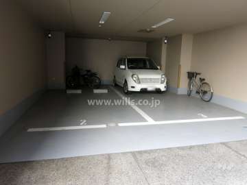 敷地内駐車場（屋内平面式）