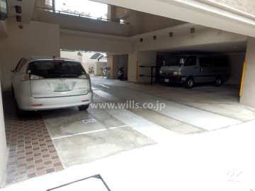 敷地内駐車場（屋内平面式）