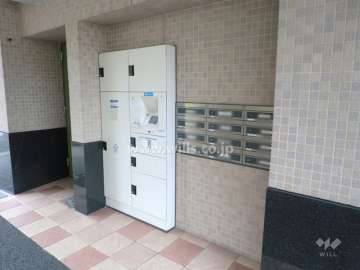 宅配ボックスと共用ポスト