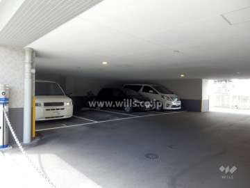 敷地内駐車場（屋内平面式）
