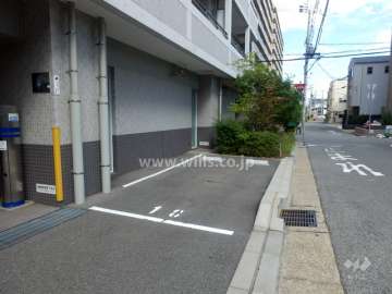 敷地内駐車場（屋外平面式）