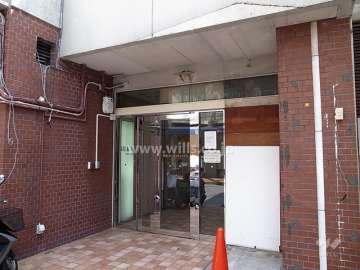 南側エントランス
