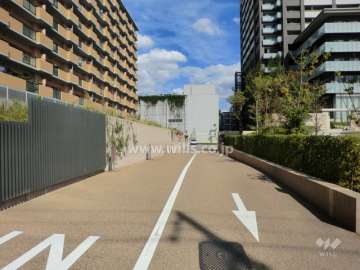 駐車場出入り口