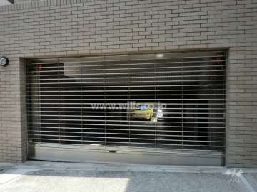 駐車場出入り口（リングシャッター付き）