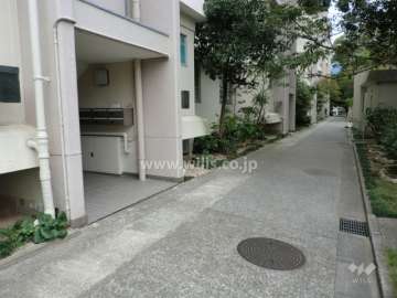 敷地内の通路
