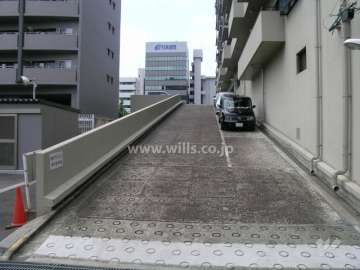 駐車場入口