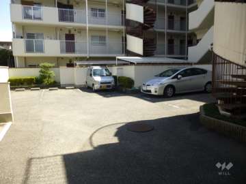 敷地内駐車場（屋外平面式）