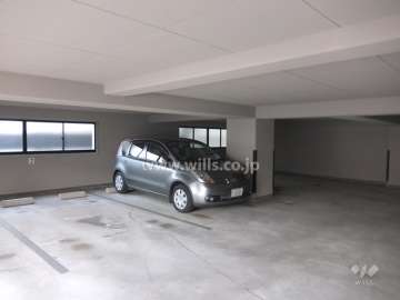 敷地内駐車場（屋内平面式）