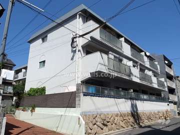 甲南岡本コーポラスの外観（南西側から）