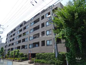 甲南山手ガーデンハウスの外観（南東側から）