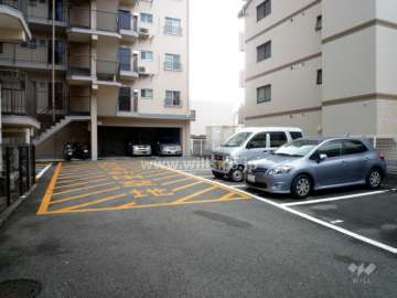 敷地内駐車場（屋内平面式、屋外平面式）