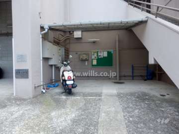 2号棟バイク置場