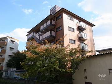日商岩井第8緑地公園マンションの外観（北西側から）