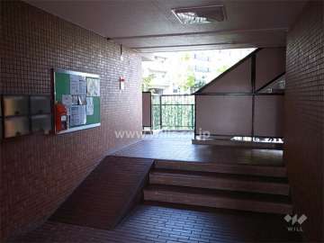 エントランスホール