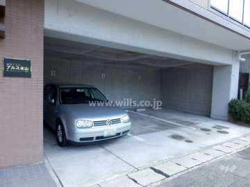 敷地内駐車場（屋内平面式）