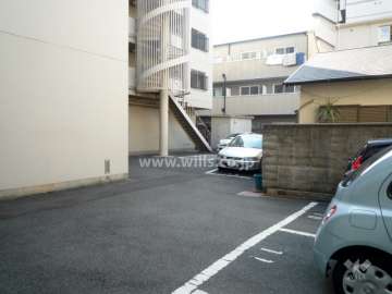 敷地内駐車場（屋外平面式）