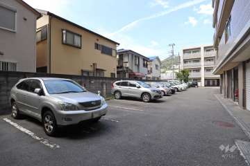 敷地内駐車場（屋外平面式）