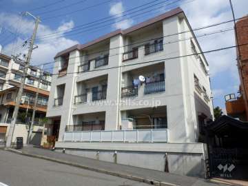 本山中町マンションの外観（南西側から）