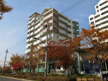 RICイーストコート10番街4番館の外観（南東側から）
