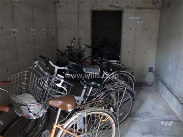 駐輪場（屋内）