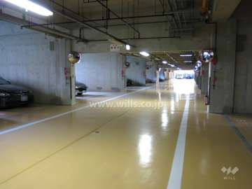 敷地内駐車場（屋内平面式）