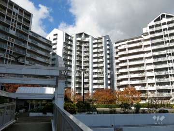 RICイーストコート4番街6番館の外観（南東側から）