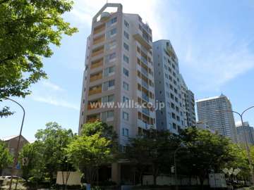 RICイーストコート4番街9番館の外観（北東側から）