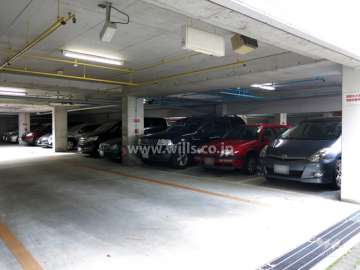 敷地内駐車場（屋内平面式）