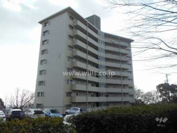 住吉台東住宅4号棟の外観（北側から）