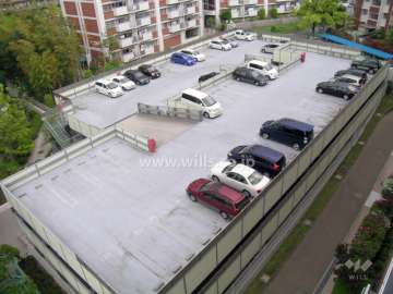 敷地内の駐車場