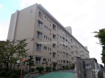 渦ヶ森コーポ15号館の外観（北側から）