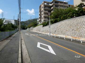 敷地南西側の前面道路