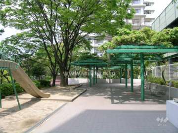 敷地内の公園