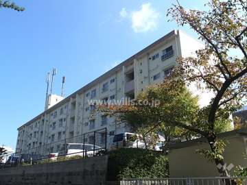 渦ヶ森コーポ6号館の外観（西側から）