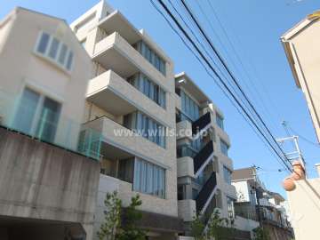 ベルヴィ芦屋の外観（南東側から）